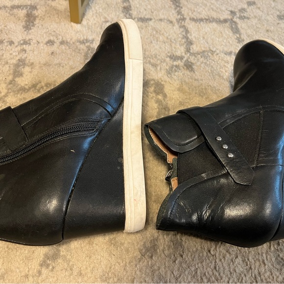L. Paolo booties (marant-ish) booties still in very good condition. - Picture 2 of 8